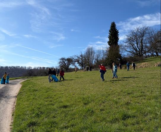 Auch einige Kinder und Jugendliche nahmen an der Stadtputzete teil
